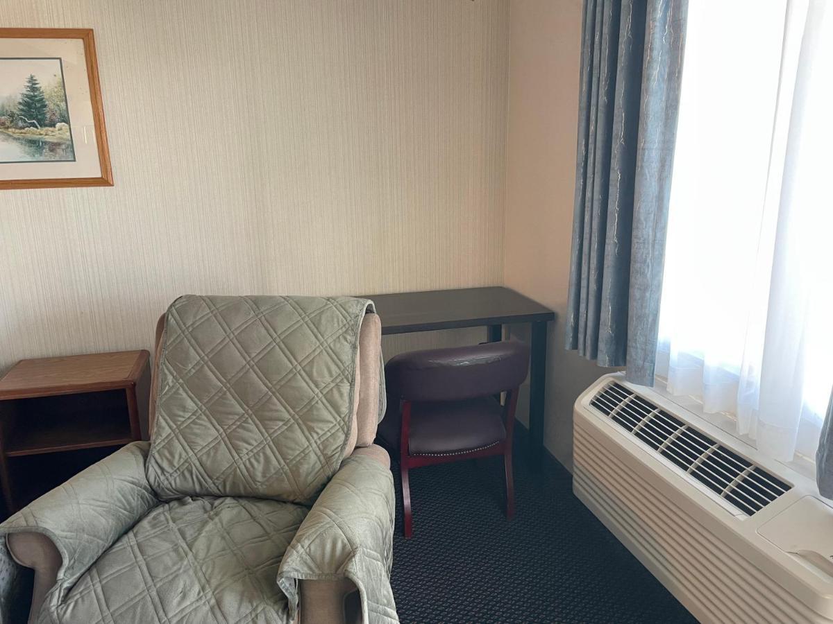 Landmark Inn Osawatomie 외부 사진
