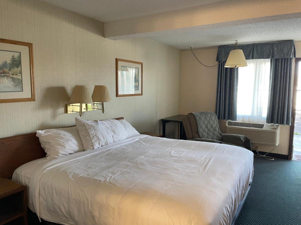 Landmark Inn Osawatomie 외부 사진
